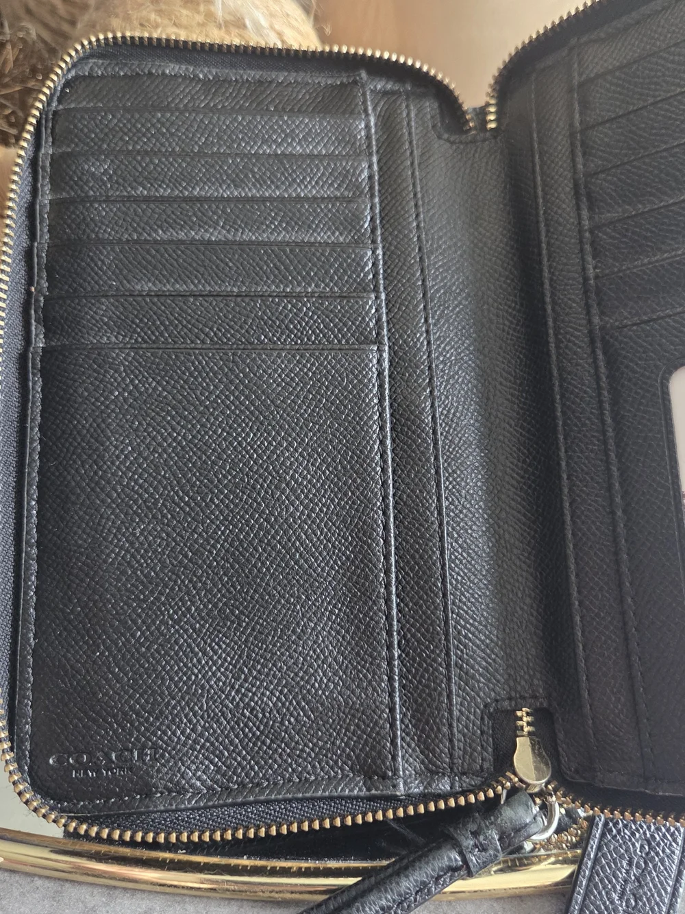 Coach New York Black Leather Accordion Wristlet Wallet Gold Hardware - Picture 9 of 17